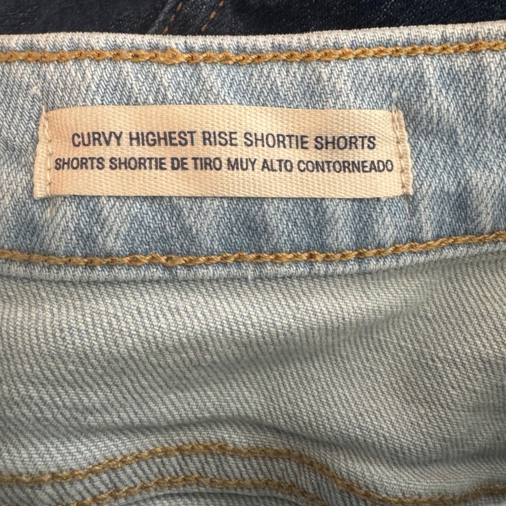 Universal Thread Curvy Highest Rise Shortie Shorts Light Wash Distressed 12R - Picture 4 of 5